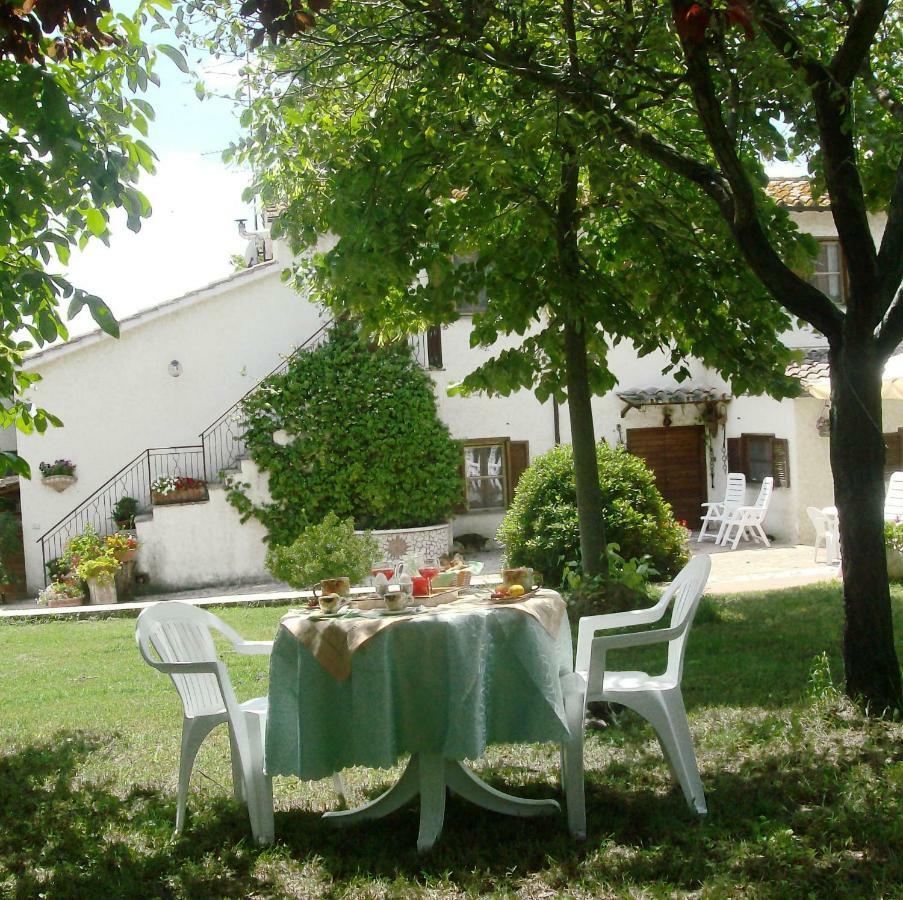 Bed And Breakfast Casale Isorella San Gemini Exterior foto